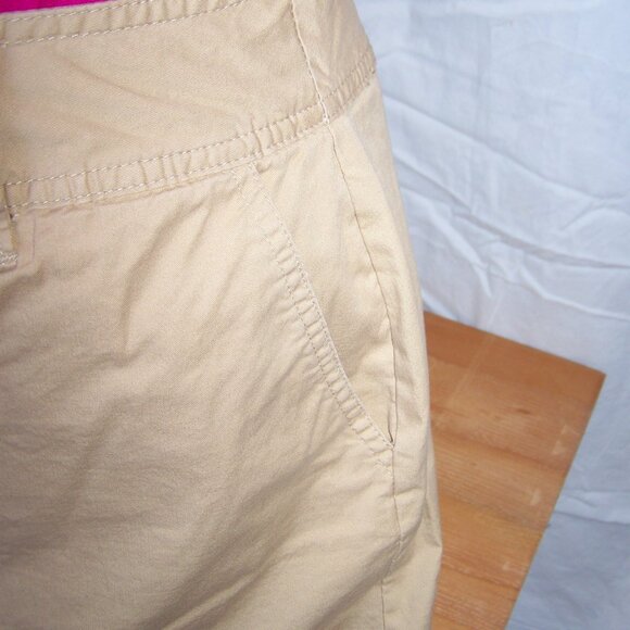 St. John's Bay Khaki Skorts Sz 10 - Picture 6 of 7